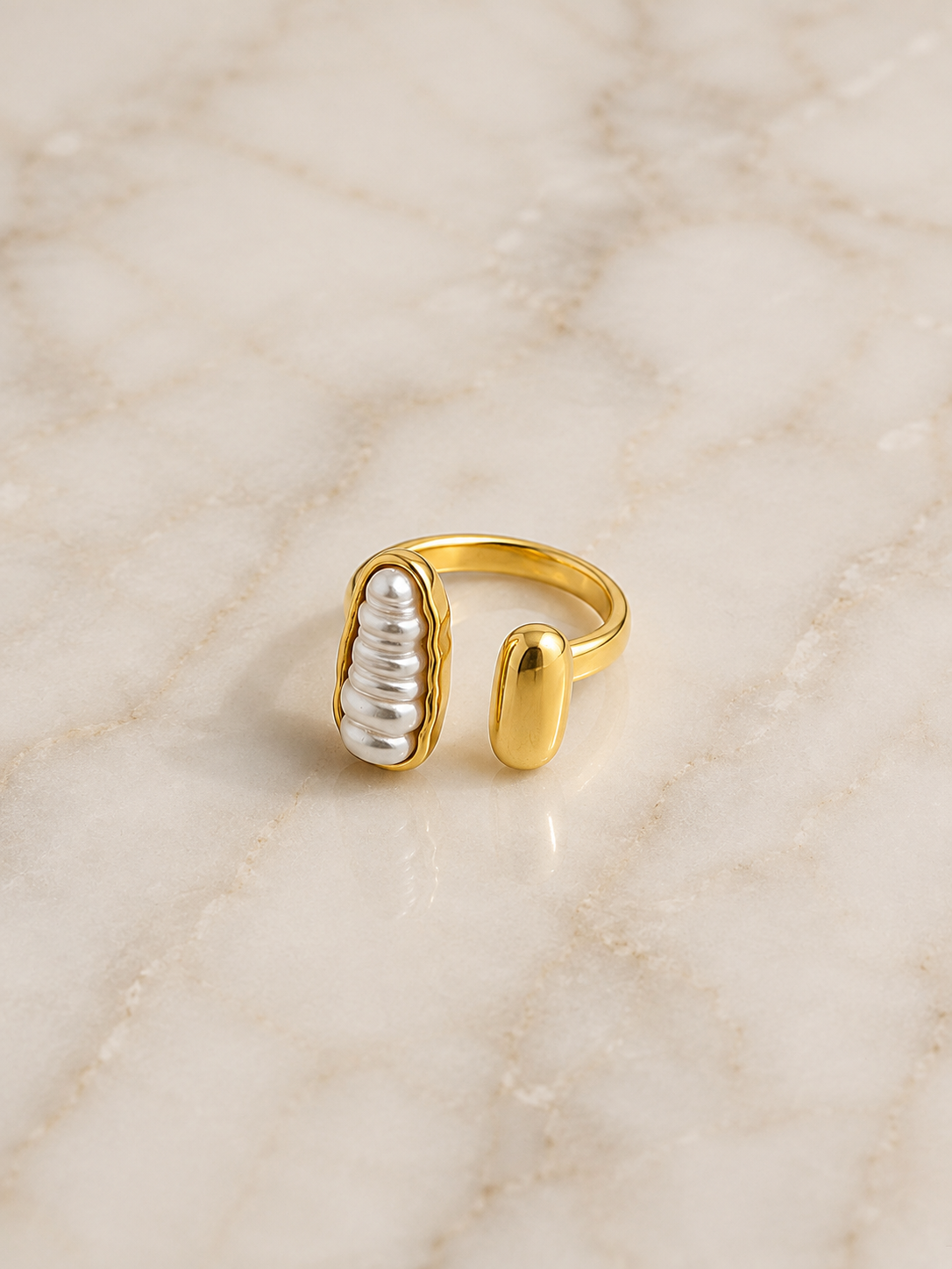 Golden Dome Ridged Pearl Ring