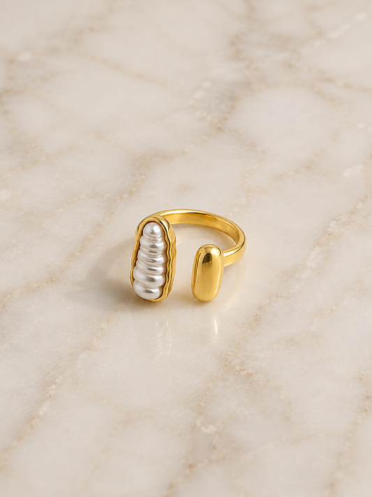 Golden Dome Ridged Pearl Ring