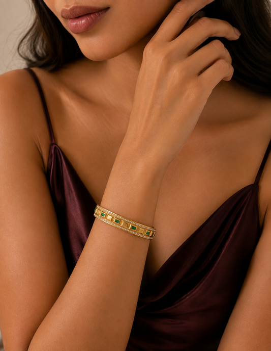 Green Crystal Inlay Bangle