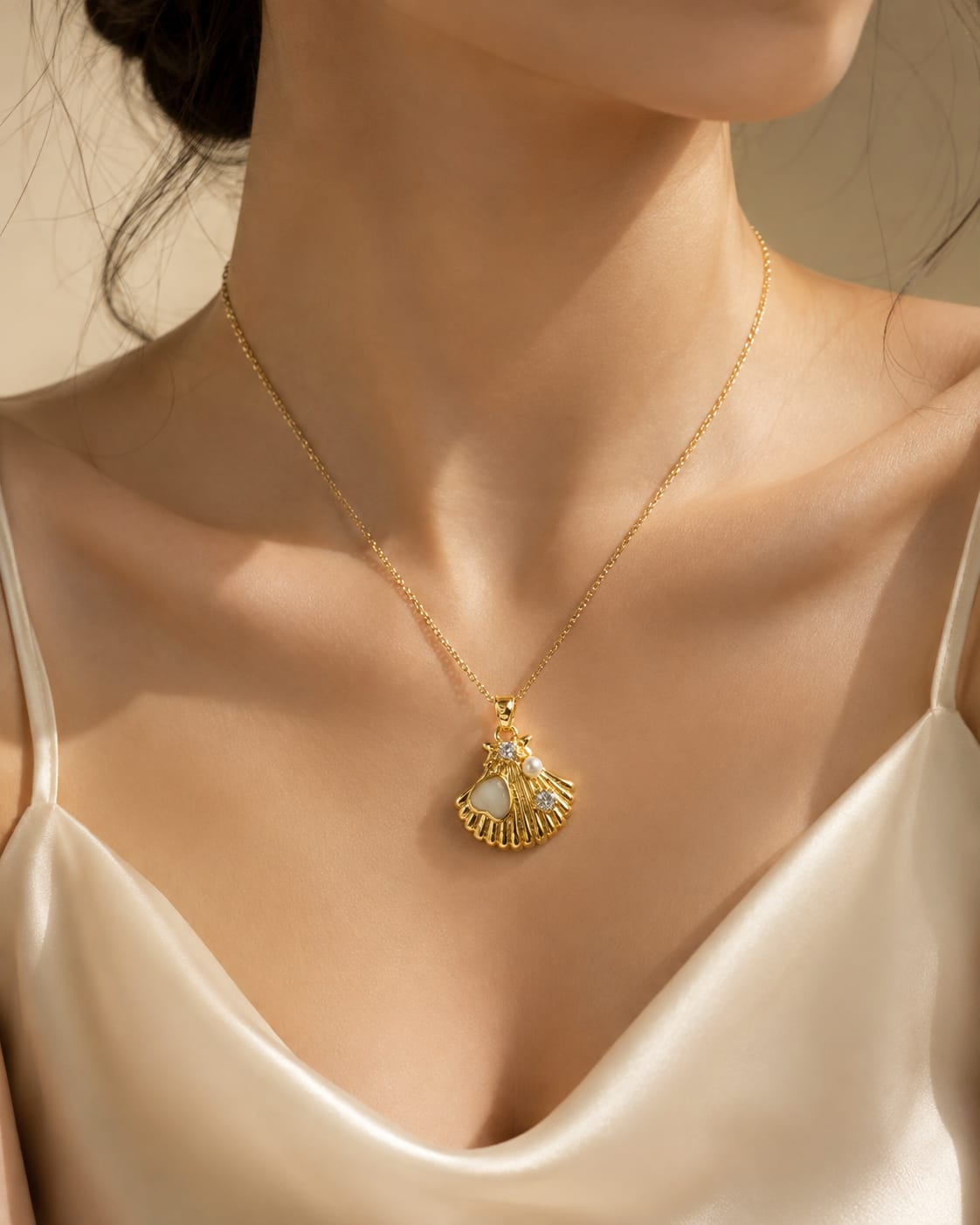 Golden Seashell Pearl Necklace
